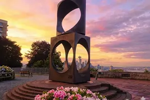 1231 5th Ave N, Seattle, WA 98109 - Photo 29