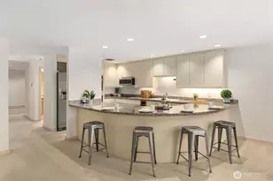 1231 5th Ave N, Seattle, WA 98109 - Photo 13