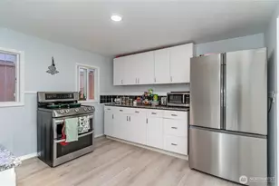 2726 Pioneer Way E, Tacoma, WA 98404 - Photo 31