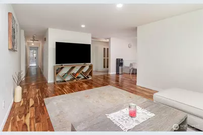 2726 Pioneer Way E, Tacoma, WA 98404 - Photo 9