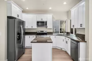 4125 S 220th Pl, Kent, WA 98032 - Photo 9