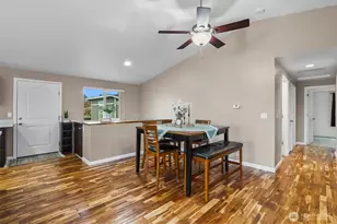 6811 54th Pl NE, Marysville, WA 98270 - Photo 11