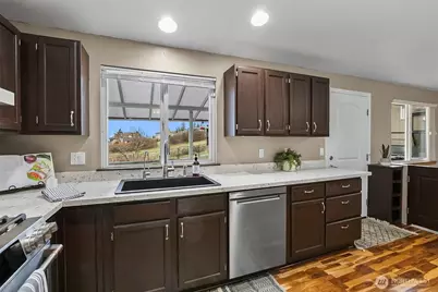 6811 54th Place NE, Marysville, WA 98270 - Photo 17