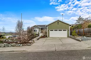 6811 54th Pl NE, Marysville, WA 98270 - Photo 3