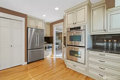 413 213th Place SE, Sammamish, WA 98074 - Photo 7