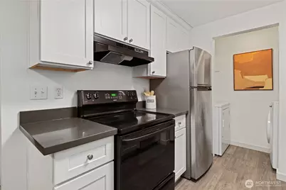 16817 Larch Way #E103, Lynnwood, WA 98037 - Photo 5