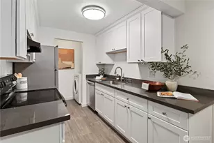 16817 Larch Way, Lynnwood, WA 98037 - Photo 3