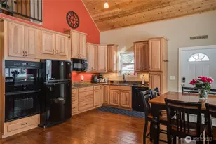 2252 Riffle Dr, Leavenworth, WA 98826 - Photo 9