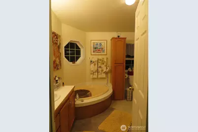 23800 SE Tiger Mountain Rd, Issaquah, WA 98207 - Photo 11