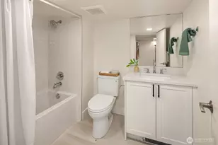 2139 N 62nd St, Seattle, WA 98103 - Photo 17