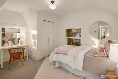 2139 N 62nd Street, Seattle, WA 98103 - Photo 23