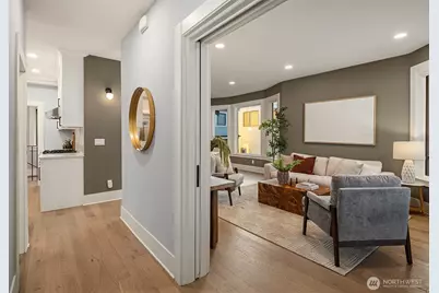 2139 N 62nd Street, Seattle, WA 98103 - Photo 3