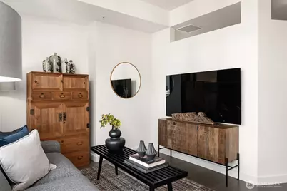 889 Avenue Square NE #708, Bellevue, WA 98004 - Photo 5