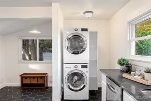 8451 30th Ave SW, Seattle, WA 98126 - Photo 17