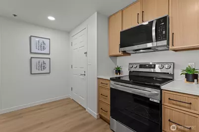 2600 2nd Avenue #504, Seattle, WA 98121 - Photo 11