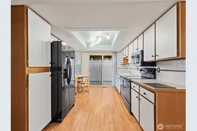 1939 F Street SE #12, Auburn, WA 98354 - Photo 5
