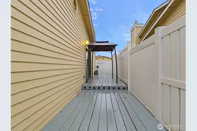 1939 F Street SE #12, Auburn, WA 98354 - Photo 27