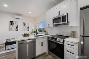 619 S 35th St, Tacoma, WA 98418 - Photo 23