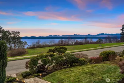 2510 Magnolia Boulevard W, Seattle, WA 98199 - Photo 5