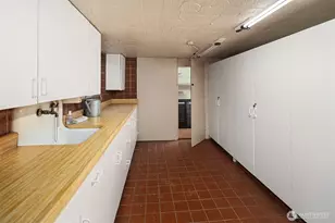 2510 Magnolia Blvd W, Seattle, WA 98199 - Photo 39