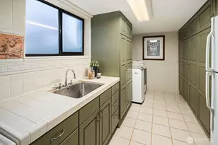 2510 Magnolia Blvd W, Seattle, WA 98199 - Photo 35