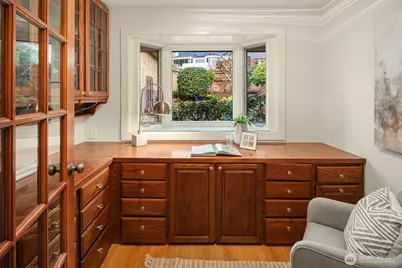 2510 Magnolia Boulevard W, Seattle, WA 98199 - Photo 23