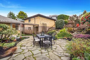 2510 Magnolia Blvd W, Seattle, WA 98199 - Photo 37