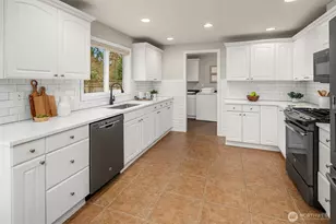 922 208th Ave NE, Sammamish, WA 98074 - Photo 7