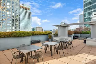 2033 2nd Ave, Seattle, WA 98121 - Photo 27