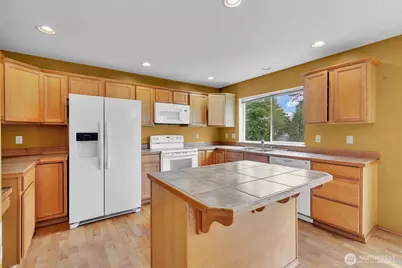 728 95th Court SE, Everett, WA 98208 - Photo 9