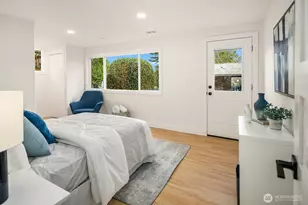 9802 15th Ave NE, Seattle, WA 98115 - Photo 25