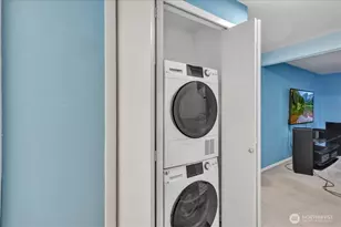 12631 NE 9th Pl, Bellevue, WA 98005 - Photo 17