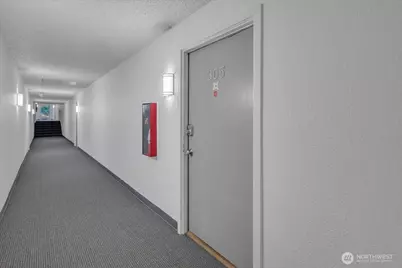 12631 NE 9th Place #C305, Bellevue, WA 98005 - Photo 5