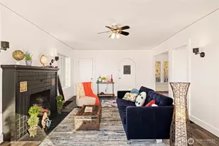 604 Academy St, Kelso, WA 98626 - Photo 3