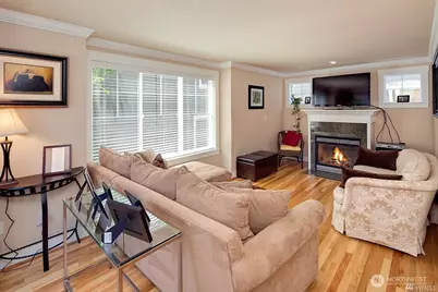 213 15th Avenue, Seattle, WA 98122 - Photo 5