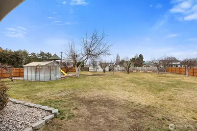 7735 McBee Street NE, Moses Lake, WA 98837 - Photo 31