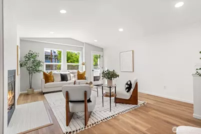 9526 Interlake Avenue N, Seattle, WA 98103 - Photo 17