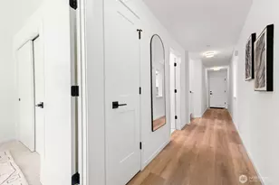 9526 Interlake Ave N, Seattle, WA 98103 - Photo 5