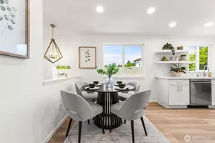 9526 Interlake Ave N, Seattle, WA 98103 - Photo 19