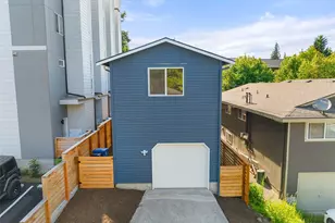 9526 Interlake Ave N, Seattle, WA 98103 - Photo 33