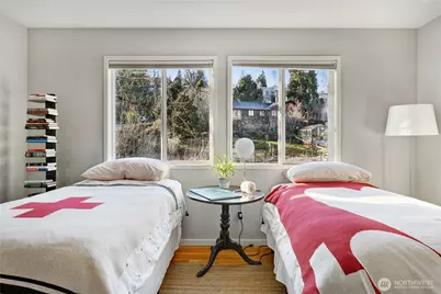 2610 E Helen Street, Seattle, WA 98112 - Photo 23