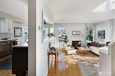 2610 E Helen Street, Seattle, WA 98112 - Photo 3