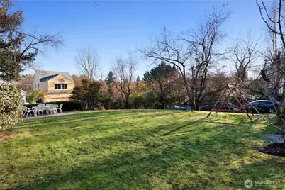 2610 E Helen Street, Seattle, WA 98112 - Photo 29