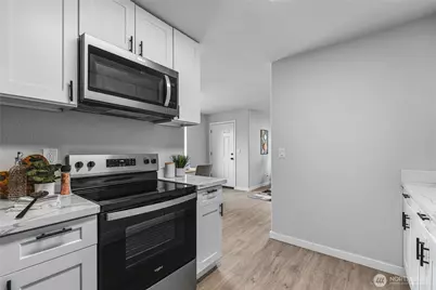 28 S Arizona Avenue, Tacoma, WA 98409 - Photo 7