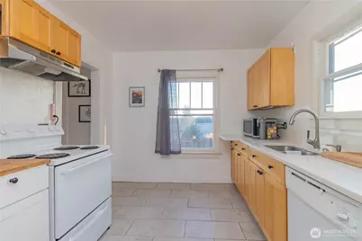 1549 Charleston Beach Road W, Bremerton, WA 98312 - Photo 9