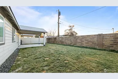 1029 W Sequoia Road, Moses Lake, WA 98837 - Photo 21
