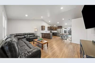 1029 W Sequoia Road, Moses Lake, WA 98837 - Photo 5