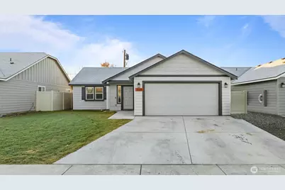 1029 W Sequoia Road, Moses Lake, WA 98837 - Photo 1