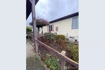 2500 Alder Street #304, Milton, WA 98354 - Photo 5