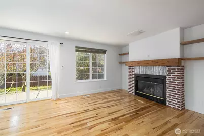 2419 SW Capital Drive, Oak Harbor, WA 98277 - Photo 19